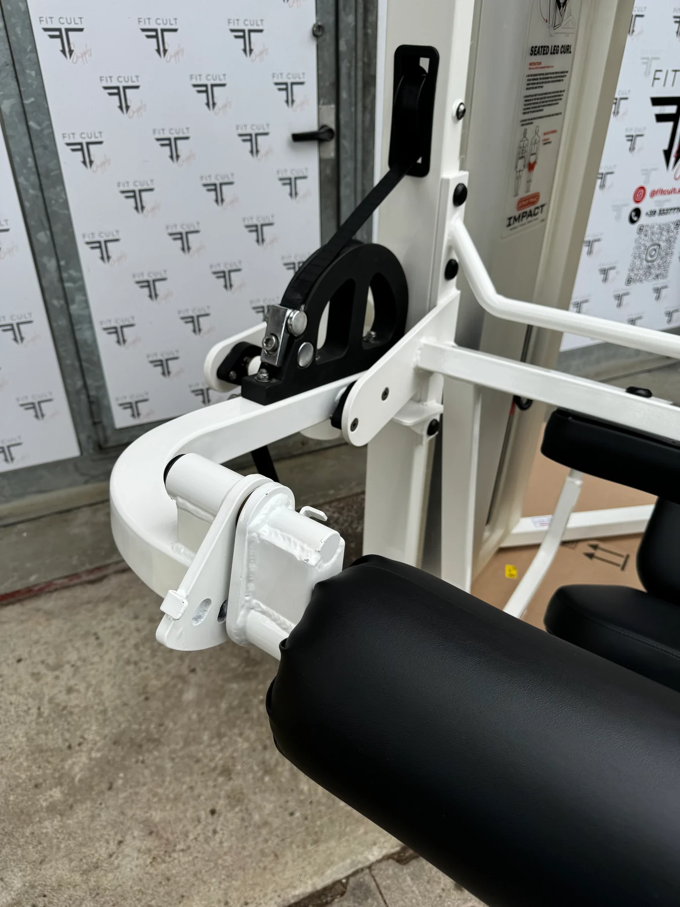Star Trac Impact Seated Leg Curl (RESTORED) - Image 3