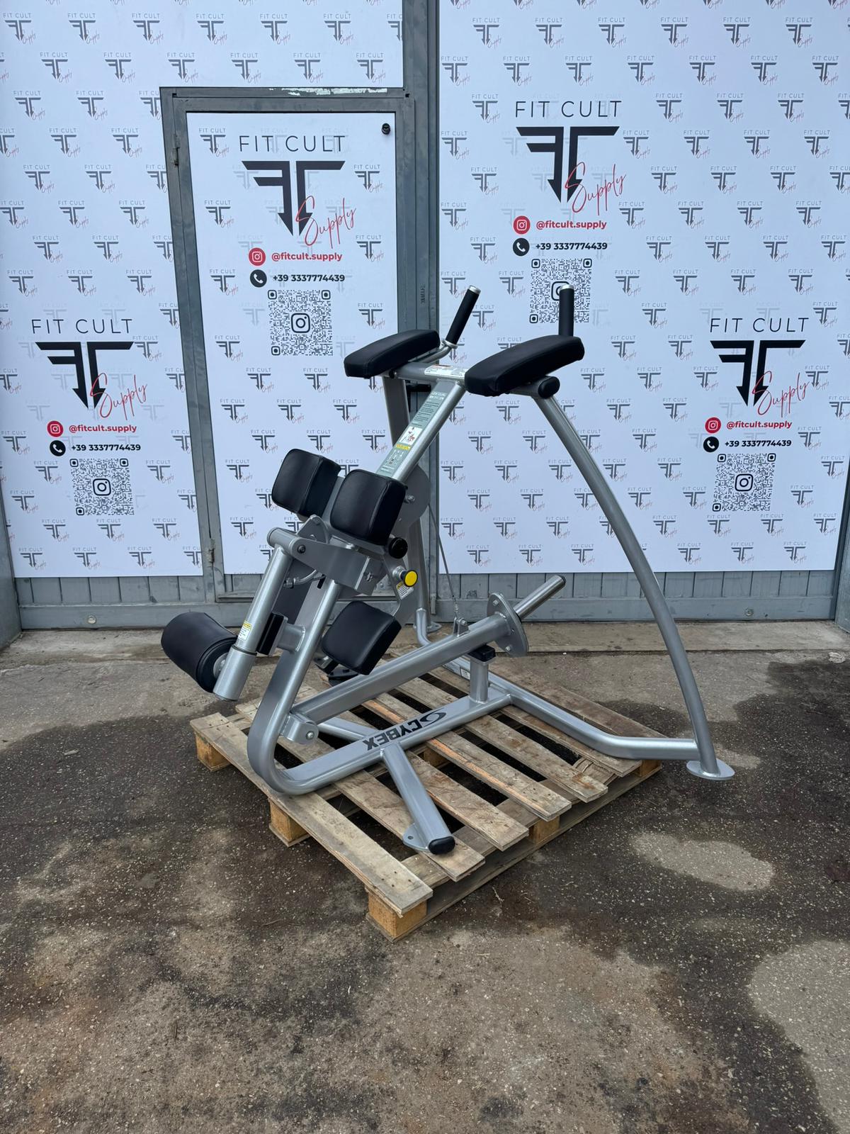 Cybex Leg Curl in ginocchio